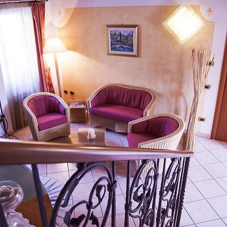 مبيت وإفطار Mozzecane Residenza Il Giglio المظهر الخارجي الصورة
