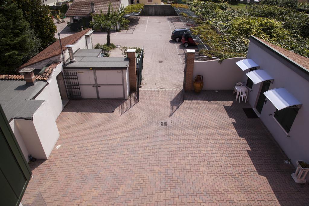 مبيت وإفطار Mozzecane Residenza Il Giglio المظهر الخارجي الصورة